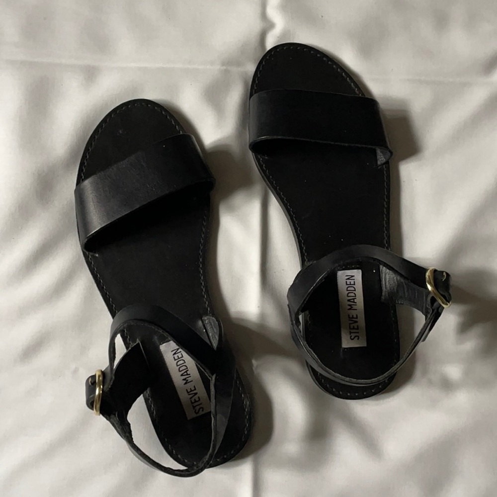 STEVE MADDEN - DONDDI SANDAL - BLACK - Sz 6.5